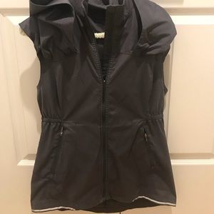Lululemon full zip hooded vest
